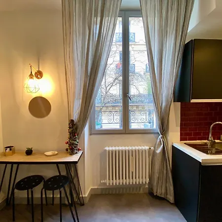 Appartamento 2 Pièces Au Coeur De Parigi