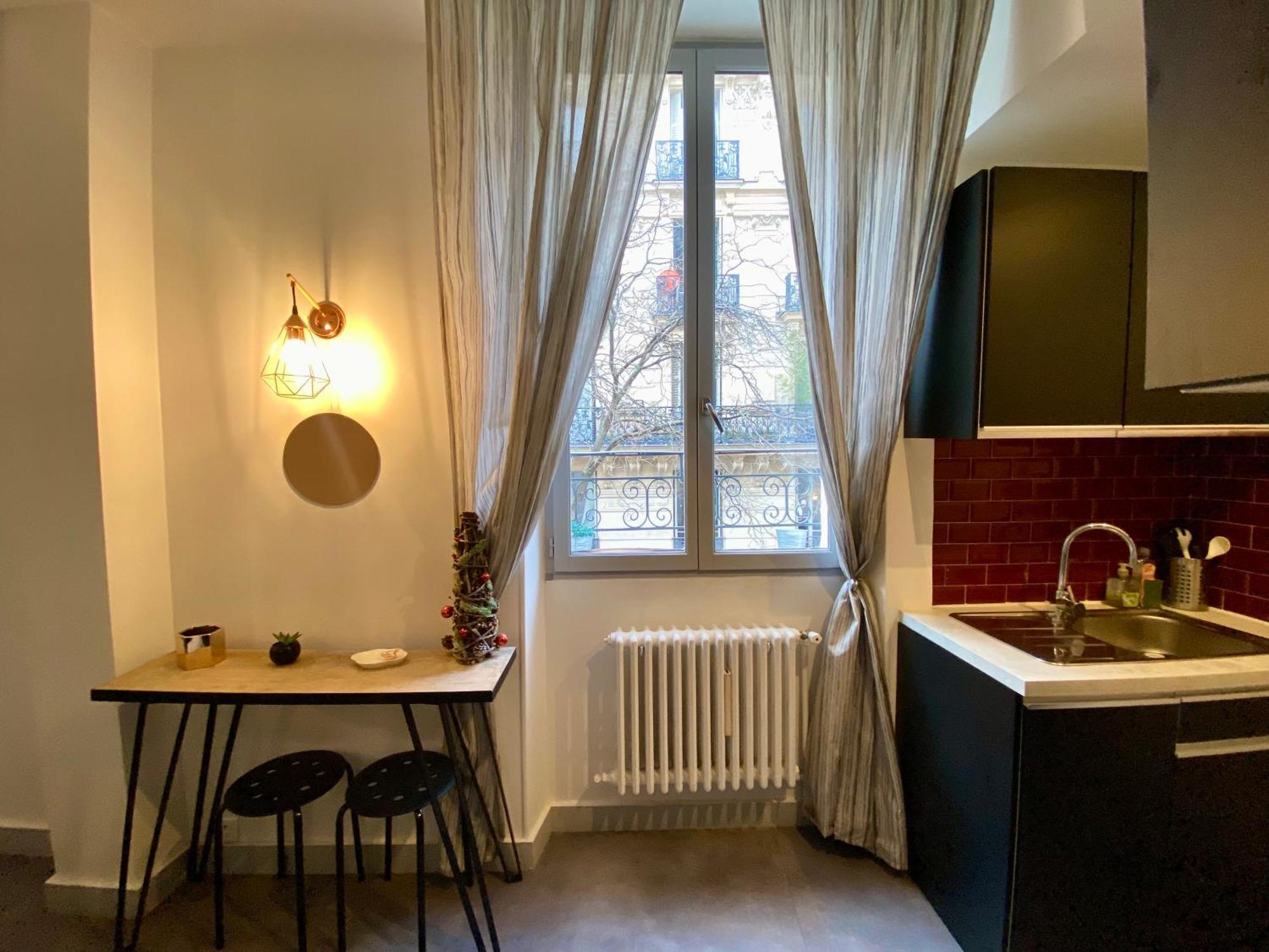 Appartamento 2 Pieces Au Coeur De Parigi